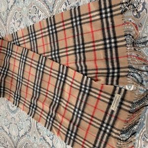Burberry scarf- classic check